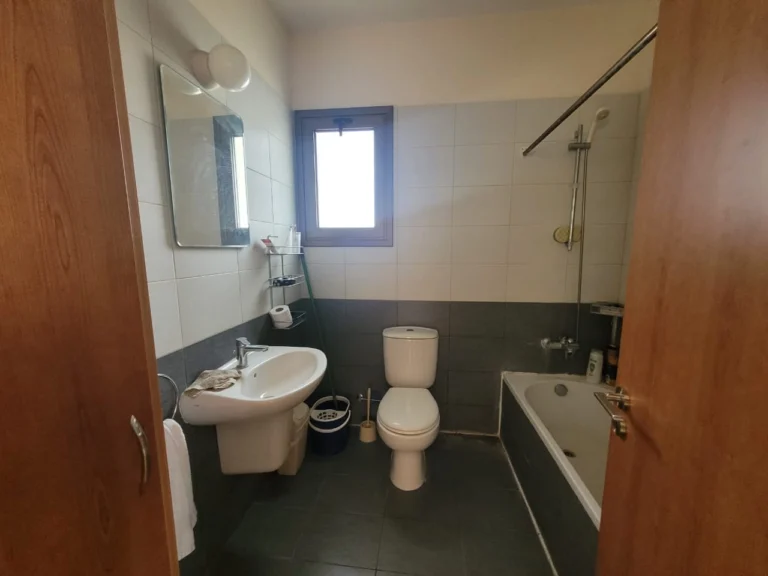2 Bedroom House for Sale in Paphos – Universal
