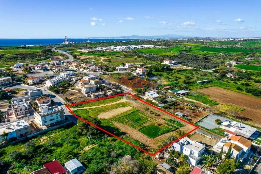 8,302m² Plot for Sale in Ormideia, Larnaca District