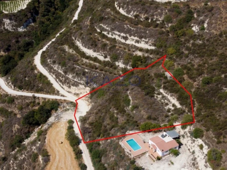 3,679m² Plot for Sale in Theletra, Paphos District