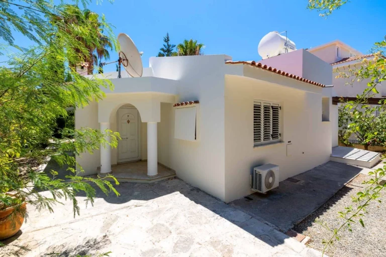 3 Bedroom House for Sale in Coral Bay, Paphos District