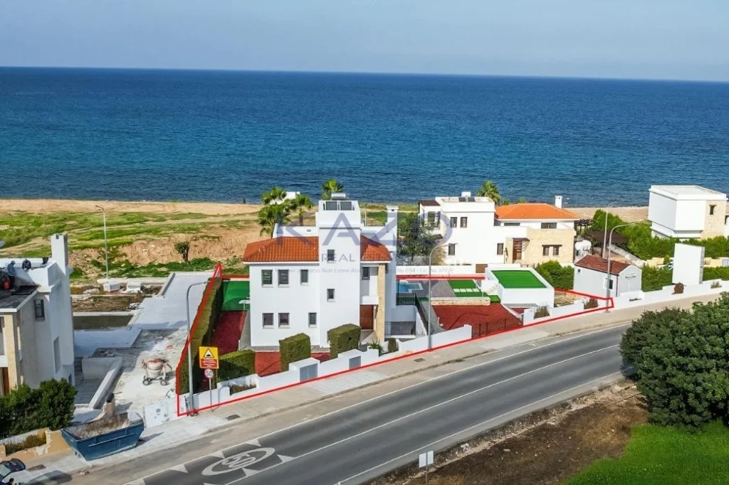 3 Bedroom House for Sale in Neo Chorio Pafou, Paphos District