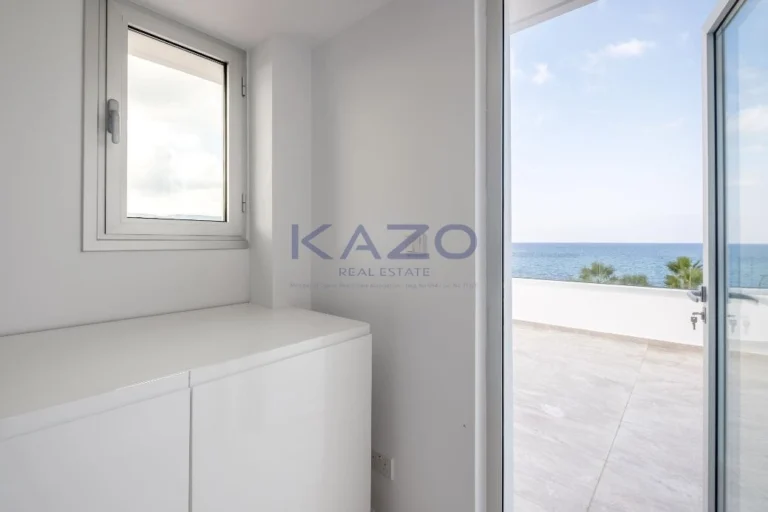 3 Bedroom House for Sale in Neo Chorio Pafou, Paphos District