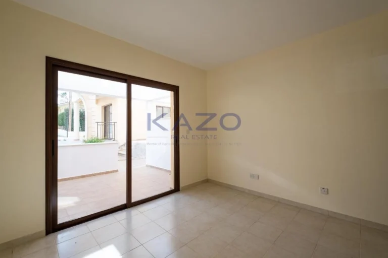 Cheap Houses and Villas for Sale Paphos up to 200000 euro