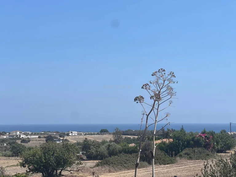 Cheap Houses and Villas for Sale Larnaca up to 500000 euro