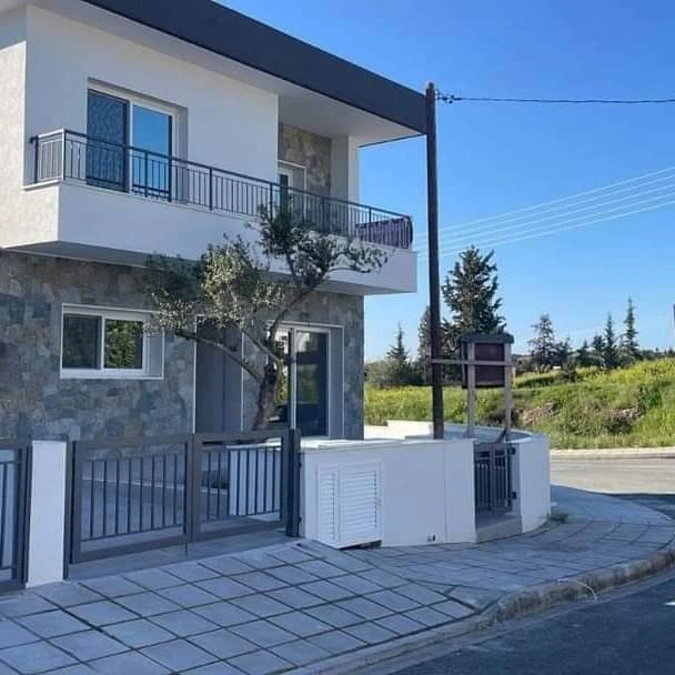 3 Bedroom House for Sale in Parekklisia, Limassol District