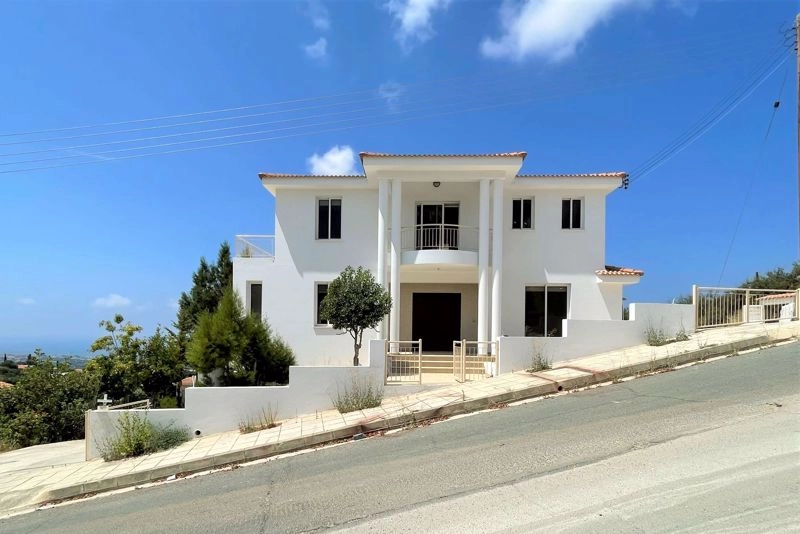 6+ Bedroom House for Sale in Tala, Paphos District