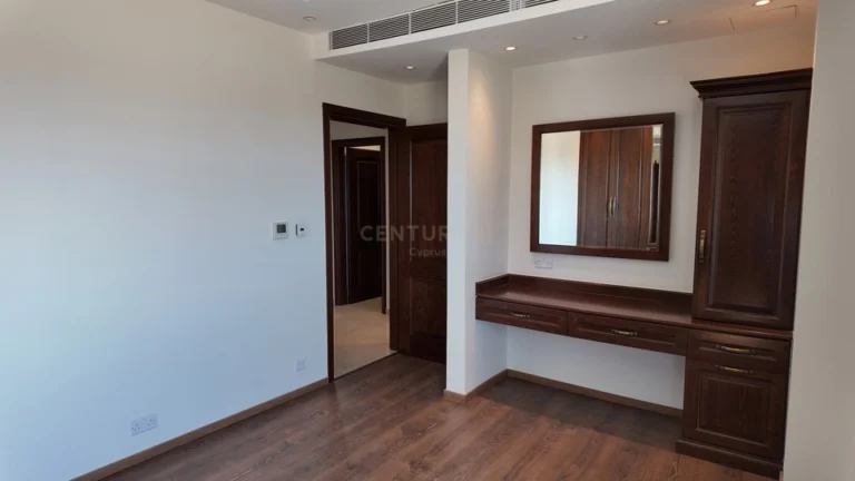 5 Bedroom House for Sale in Erimi, Limassol District
