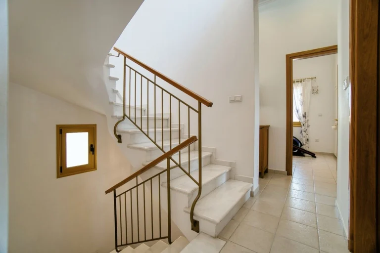 4 Bedroom House for Sale in Chlorakas, Paphos District