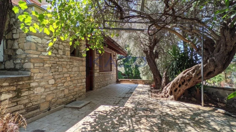 2 Bedroom House for Sale in Kedares, Paphos District