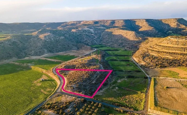 7,173m² Plot for Sale in Maroni, Larnaca District