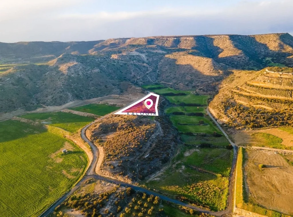 7,174m² Plot for Sale in Maroni, Larnaca District