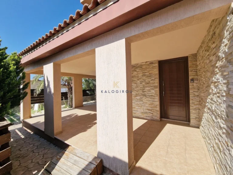 4 Bedroom House for Sale in Kynousa, Paphos District
