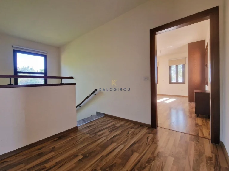 4 Bedroom House for Sale in Kynousa, Paphos District