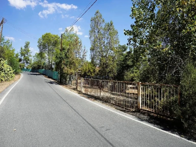 795m² Building for Sale in Kapedes, Nicosia District