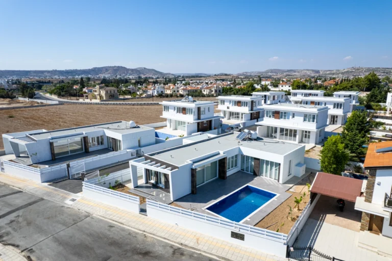 3 Bedroom House for Sale in Oroklini, Larnaca District