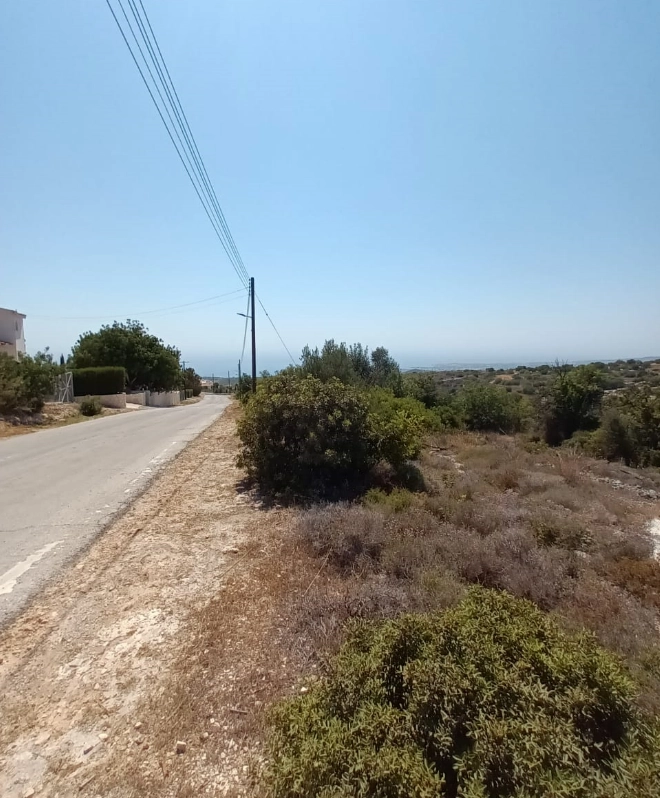 987m² Plot for Sale in Tala, Paphos District