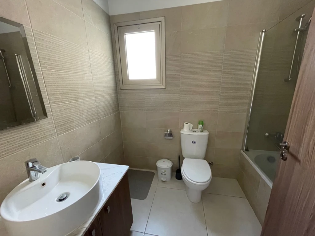 2 Bedroom Apartment for Rent in Larnaca – Finikoudes