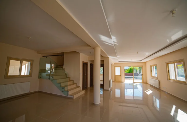 4 Bedroom House for Sale in Latsia, Nicosia District