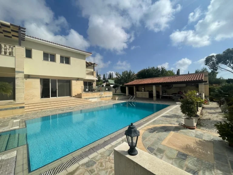 5 Bedroom House for Sale in Konia, Paphos District