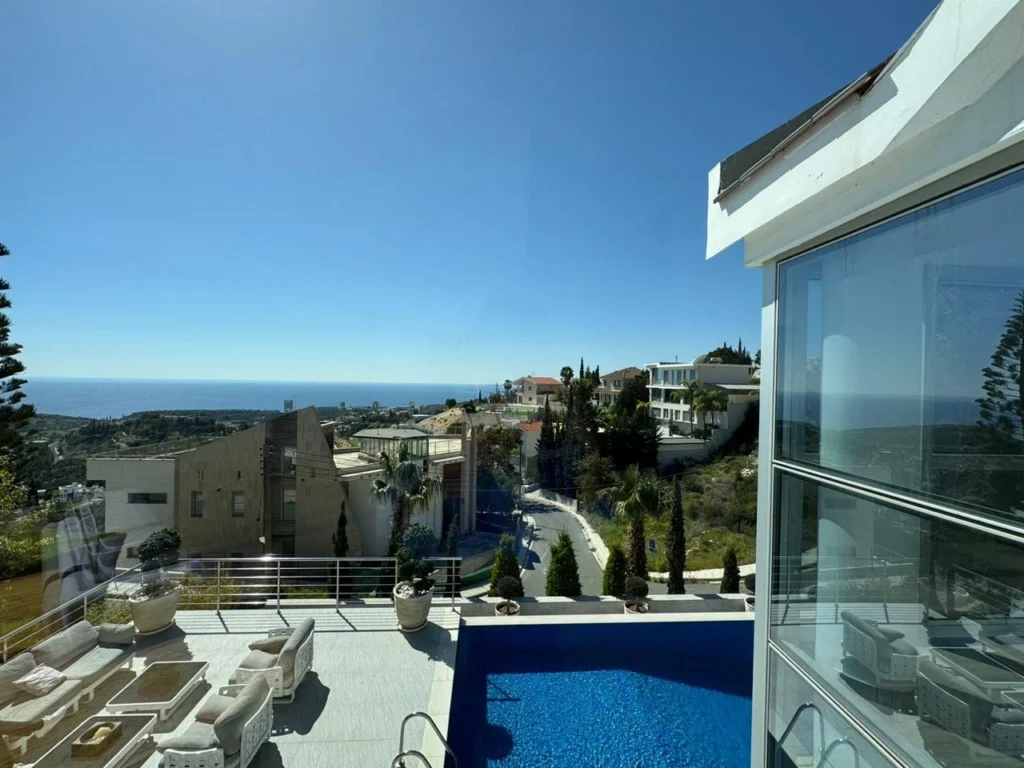 4 Bedroom House for Sale in Agios Tychonas, Limassol District