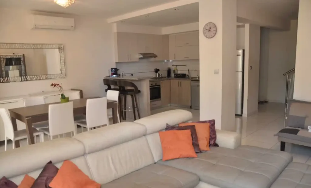 3 Bedroom Apartment for Sale in Germasogeia, Limassol District
