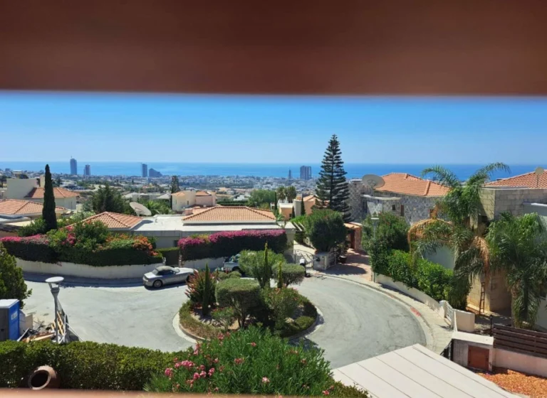 5 Bedroom House for Rent in Germasogeia, Limassol District