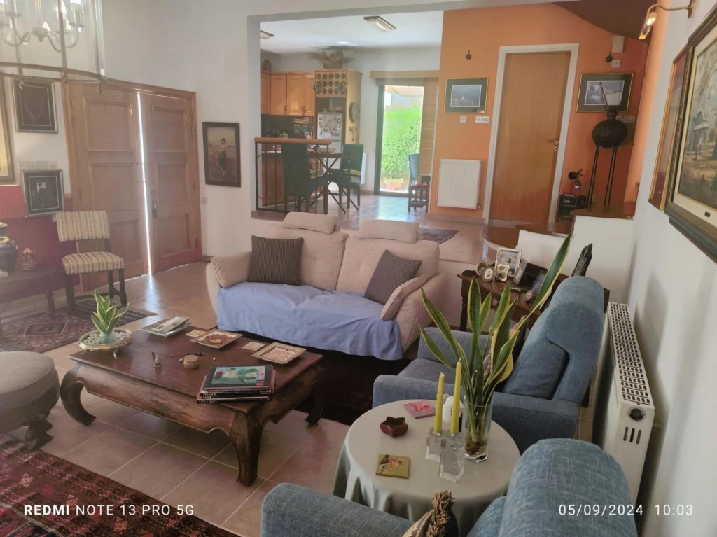 2 Bedroom House for Rent in Limassol – Agios Athanasios