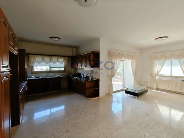 5 Bedroom House for Sale in Limassol – Agios Athanasios