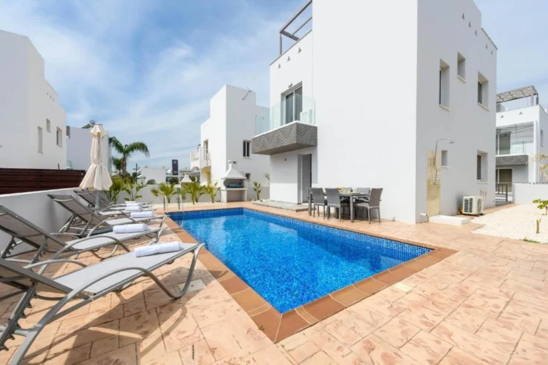 Cheap Houses and Villas for Sale Famagusta up to 500000 euro