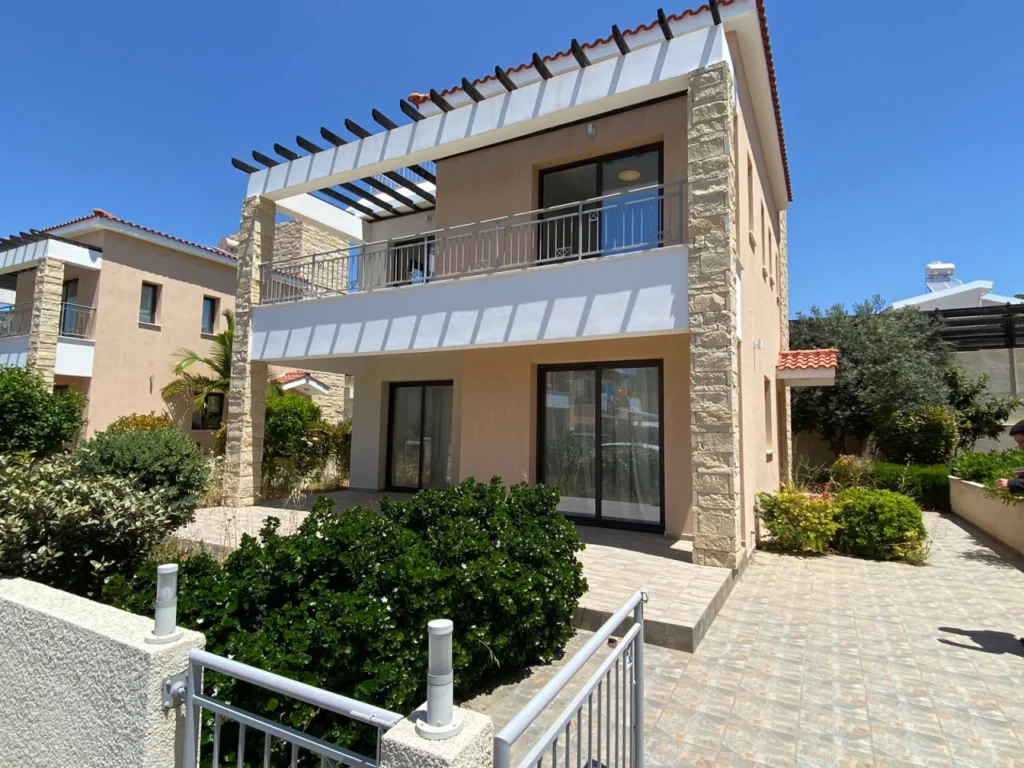 6+ Bedroom House for Sale in Pegeia, Paphos District