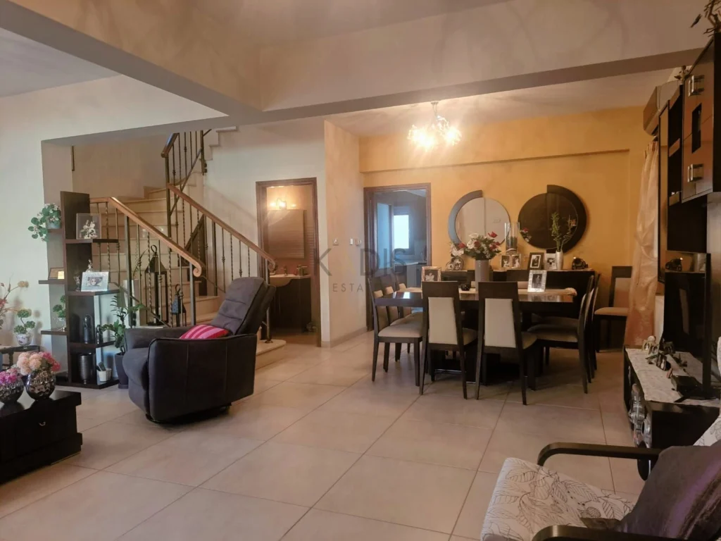 3 Bedroom House for Sale in Strovolos, Nicosia District