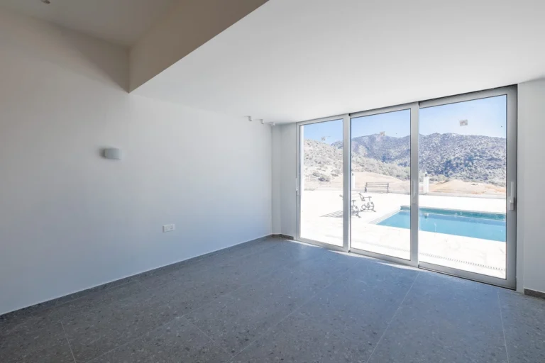 6+ Bedroom House for Sale in Akrounta, Limassol District