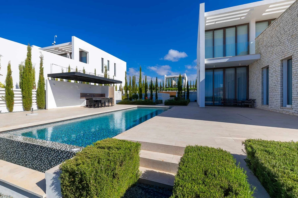 3 Bedroom House for Sale in Peyia, Paphos District