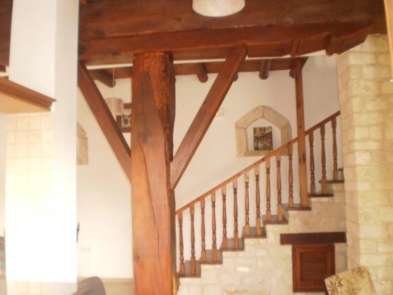 6+ Bedroom House for Sale in Salamiou, Paphos District