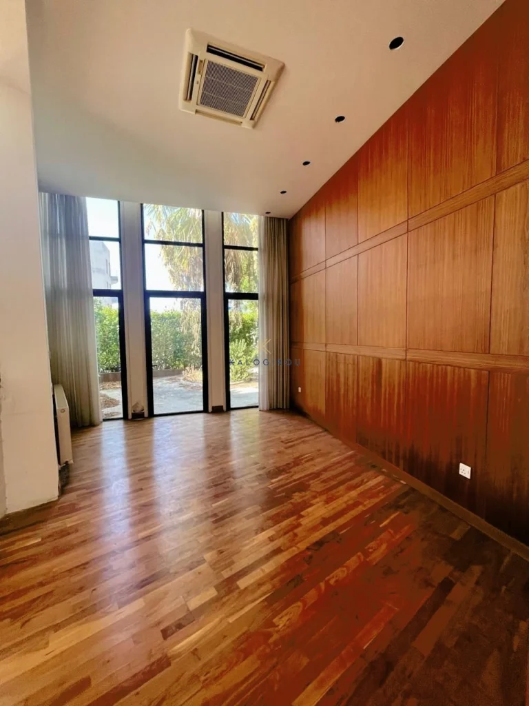 4 Bedroom House for Sale in Faneromeni, Larnaca District
