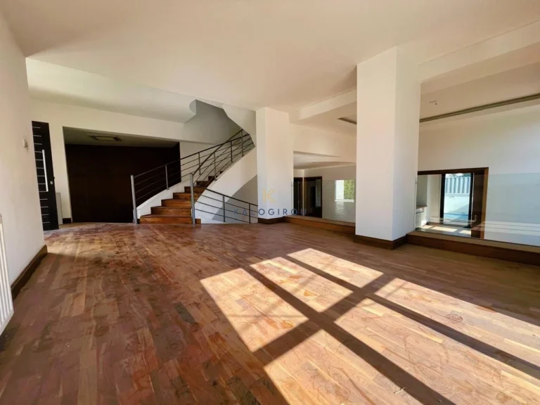4 Bedroom House for Sale in Faneromeni, Larnaca District