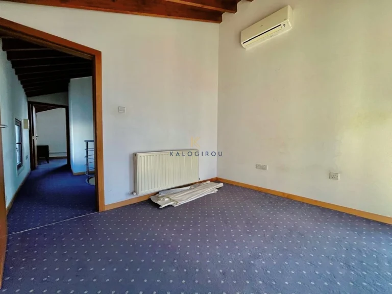 4 Bedroom House for Sale in Faneromeni, Larnaca District