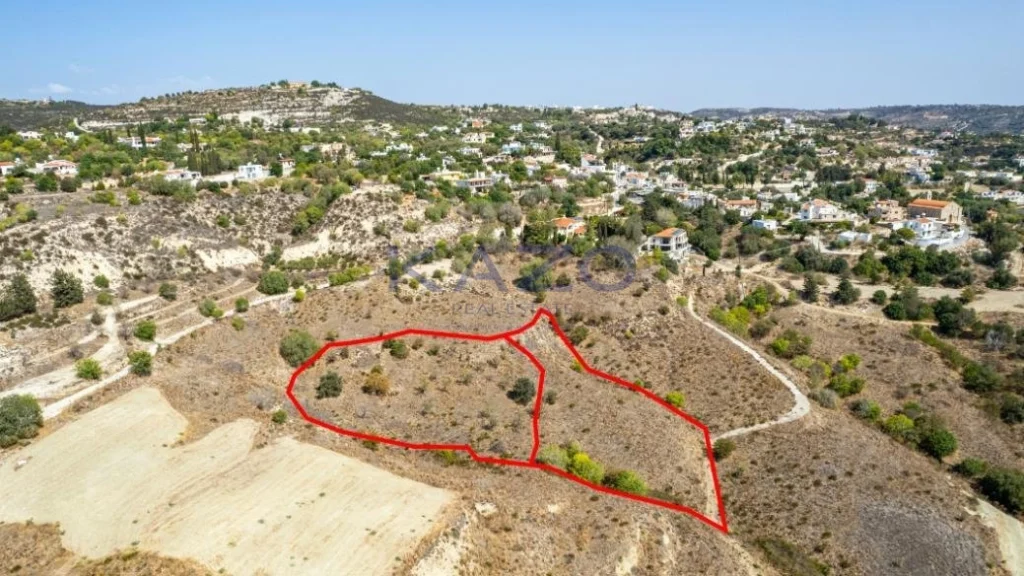 6,820m² Plot for Sale in Armou, Paphos District