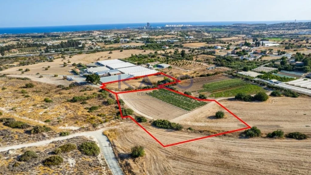 12,376m² Plot for Sale in Kalavasos, Larnaca District