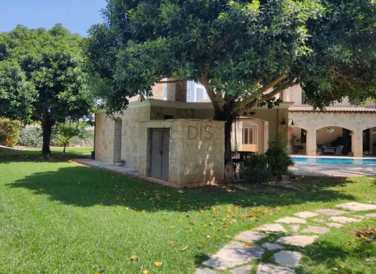 4 Bedroom House for Sale in Ypsonas, Limassol District