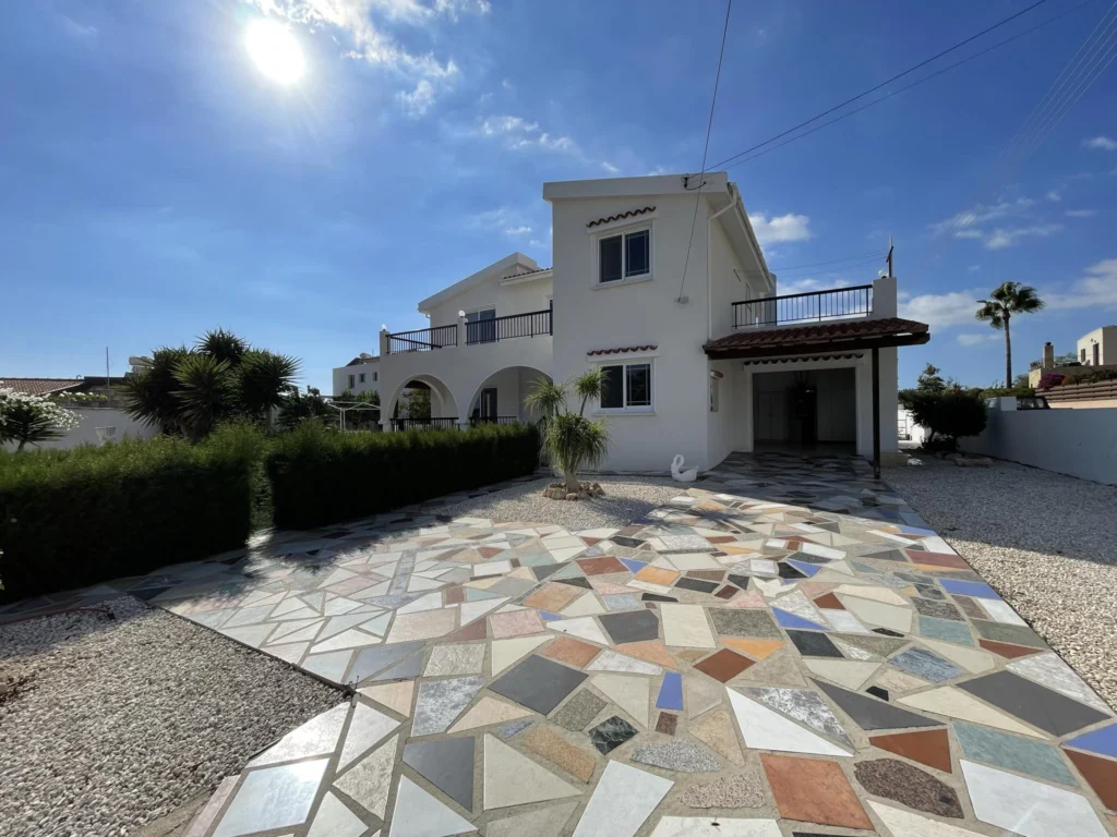 4 Bedroom House for Rent in Paphos