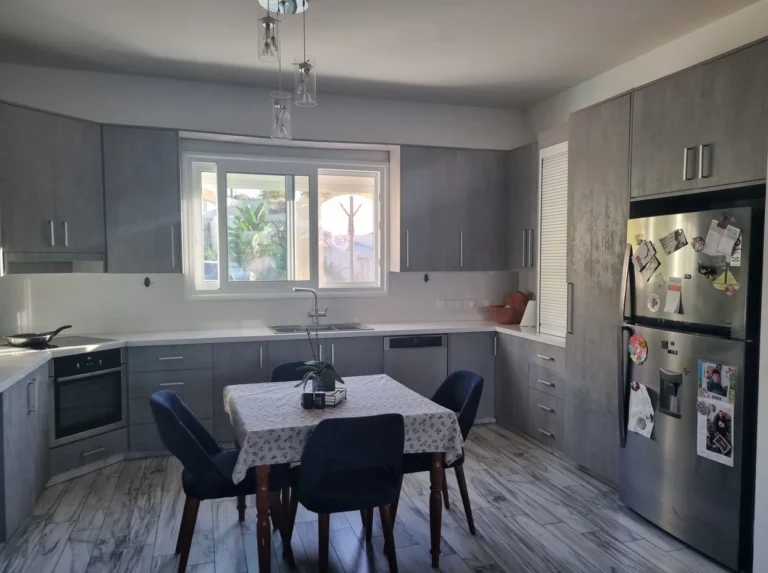 4 Bedroom House for Sale in Monagroulli, Limassol District