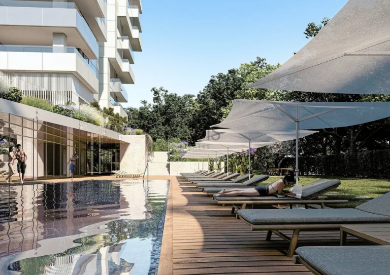 4 Bedroom Apartment for Sale in Agios Tychonas, Limassol District