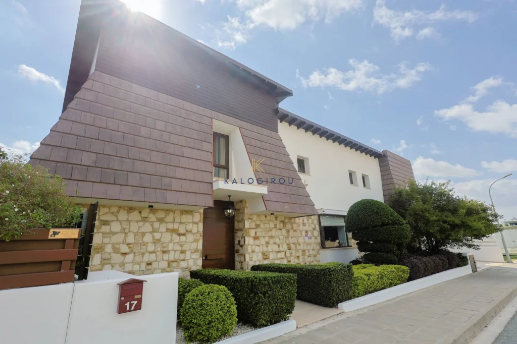4 Bedroom House for Sale in Vergina, Larnaca District