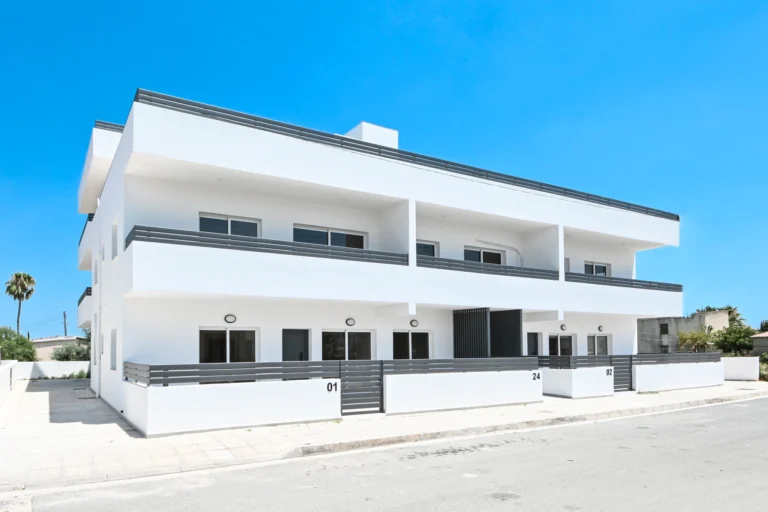 3 Bedroom Apartment for Sale in Livadia Larnakas, Larnaca District