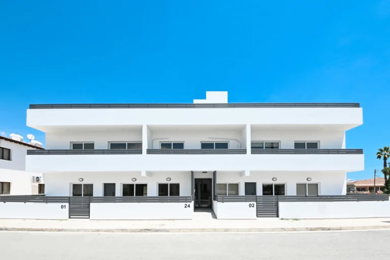 3 Bedroom Apartment for Sale in Livadia Larnakas, Larnaca District