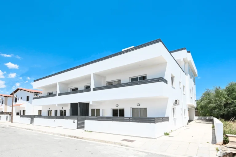 3 Bedroom Apartment for Sale in Livadia Larnakas, Larnaca District