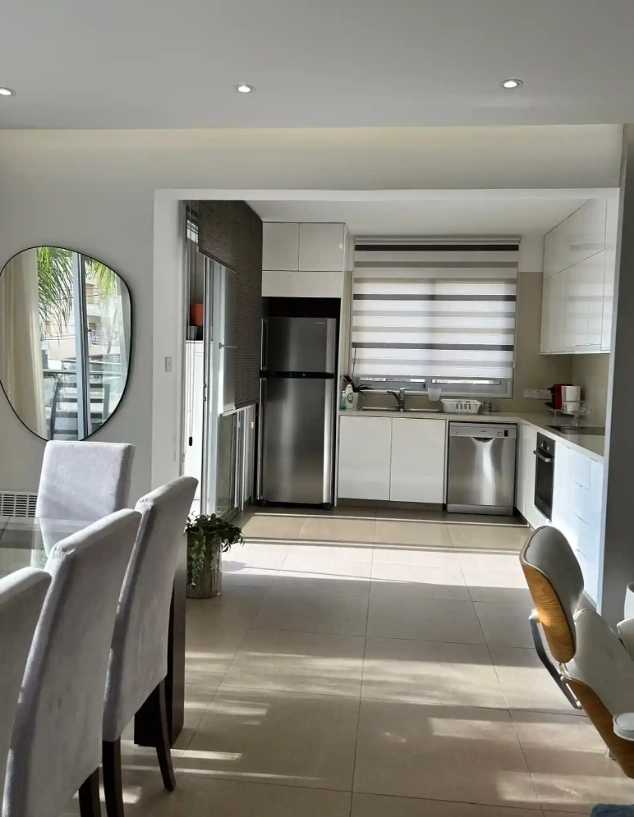 3 Bedroom Apartment for Rent in Limassol – Petrou kai Pavlou