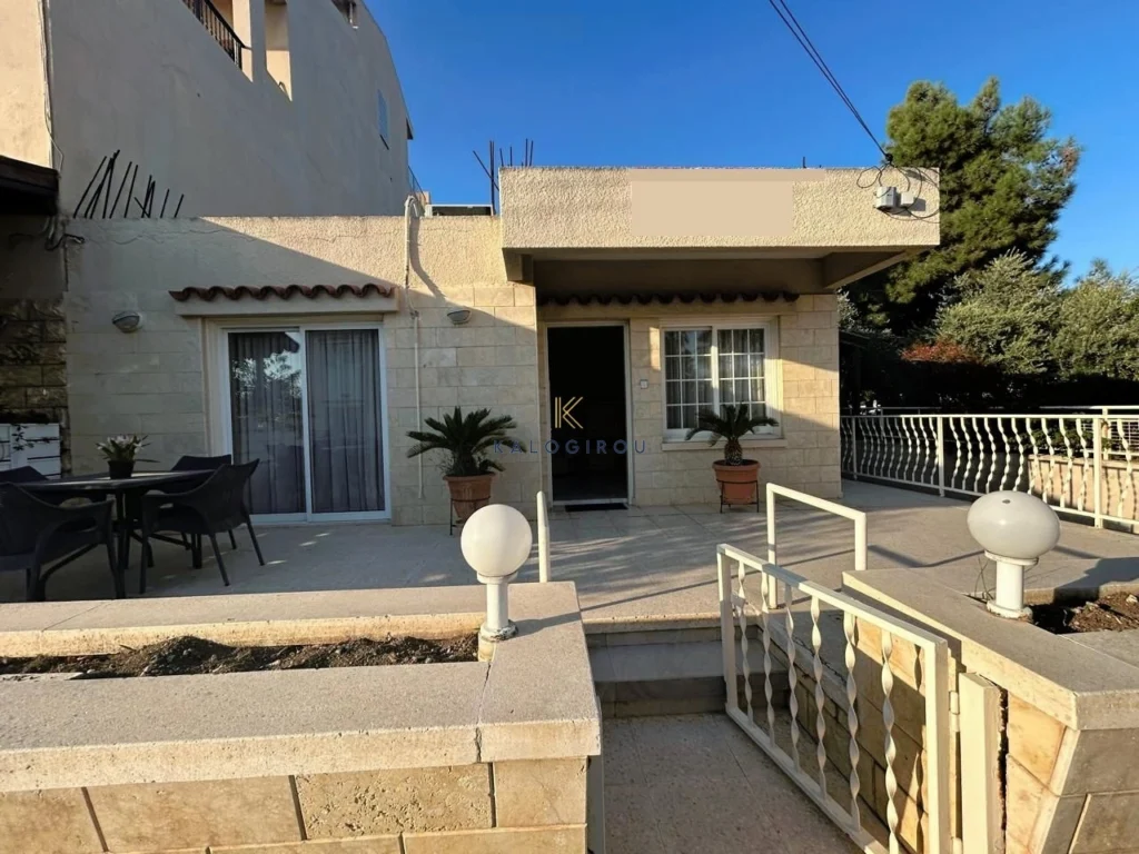 5 Bedroom House for Sale in Larnaca District