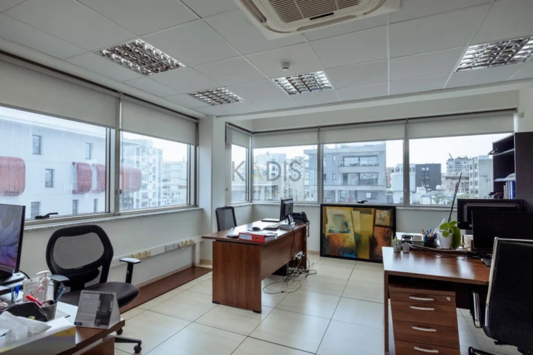 800m² Building for Sale in Limassol District
